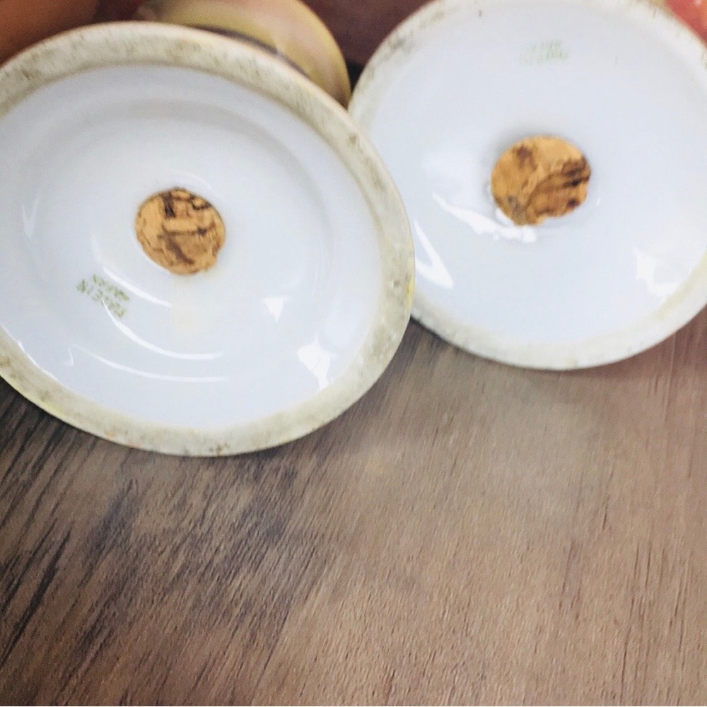 Antique 1930s Japanese Lusterware Ceramic Salt and Pepper Shakers - Picture 6 of 8